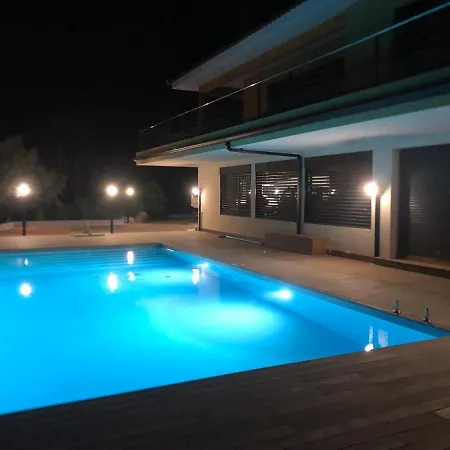 Belle Maison 130m² Piscine Chauffee Вилла