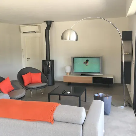 Belle Maison 130m² Piscine Chauffee Вилла *