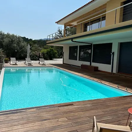 Belle Maison 130m² Piscine Chauffee * Sotta